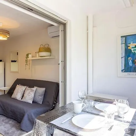 Lägenhet Chez Fabienne - Proche Des Plages Et Commerces Avec Parking